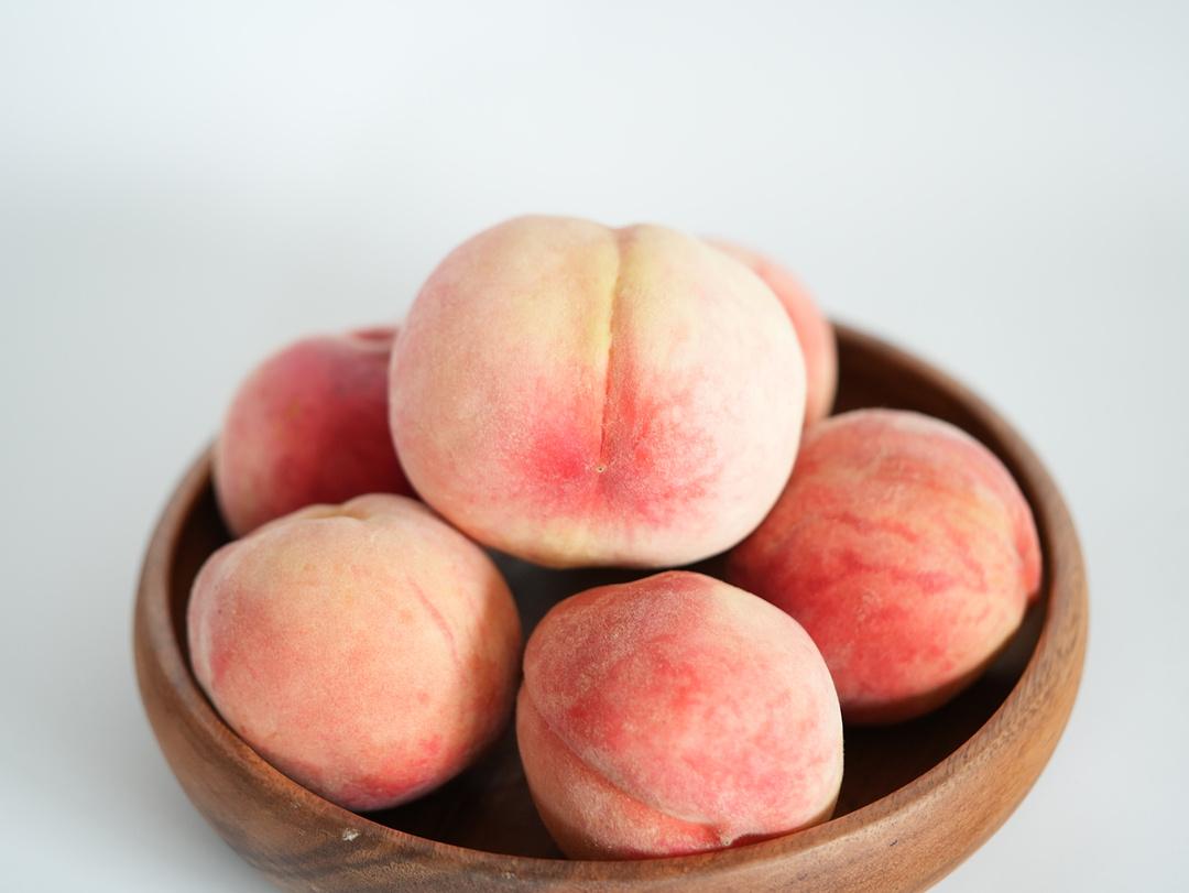 철아농수산 농장에서 딱딱이복숭아 오마카세 중소과, 2kg, 1개